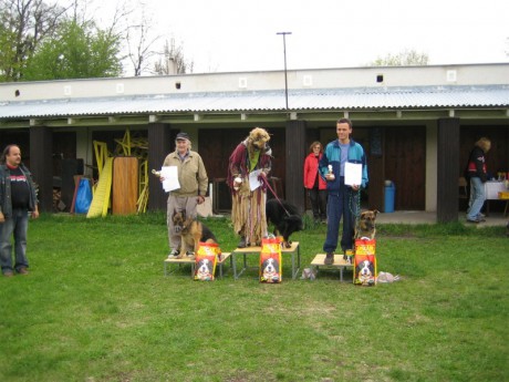 Pohárek 2006 - Byla tam spusta šikovných pejsku1.jpg