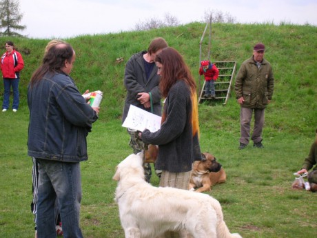 Pohárek 2006 - Kamaráda Badíka taky odměnili1.jpg